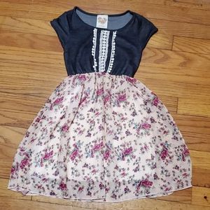 Girls dress